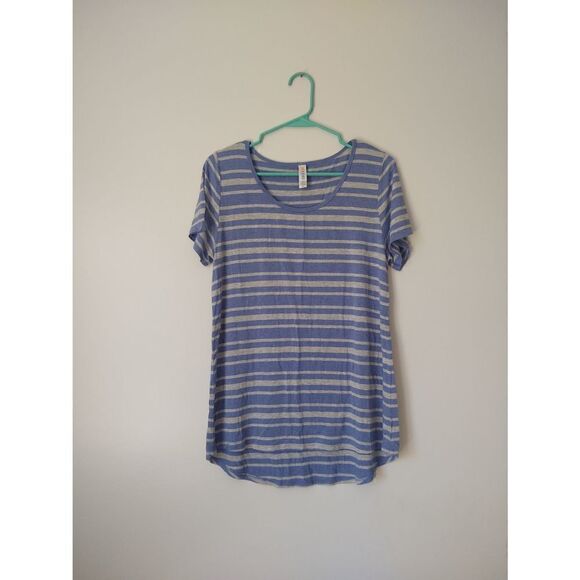 Lularoe Tee shirt size Medium blue gray stripe - Picture 1 of 6